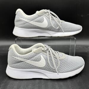 Nike Tanjun Gray Running Shoes Sneakers Womens Size 8.5 812655-010